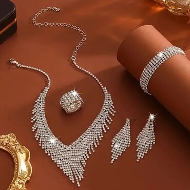 Setovi nakita: Set: Minđuše, Narukvica, Ogrlica, Materijal: Hirurški čelik — 10
