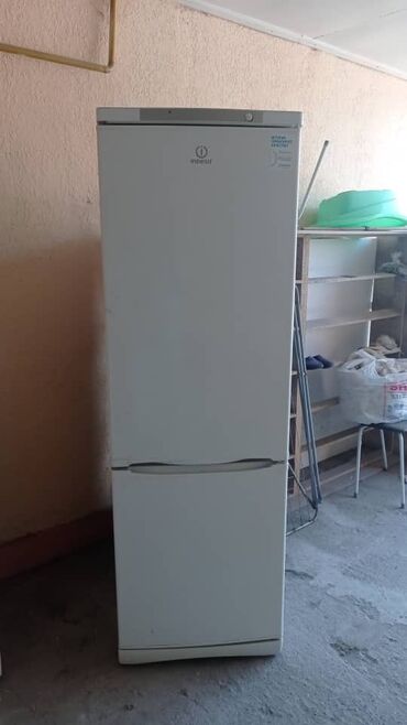 редми 13 с: Холодильник Indesit, Б/у, Двухкамерный, 185 *