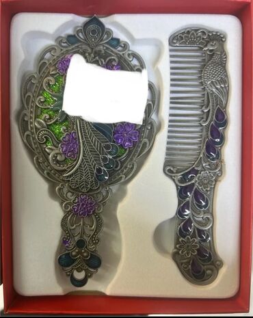 Digər aksesuarlar: Üzərində qırmızı,qara və ağ rənglərin qarışığı ilə simmetrik butalı — 5