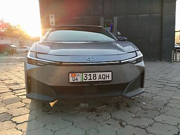 Toyota: Toyota bZ3: 2023 г., Автомат, Электромобиль, Седан — 2