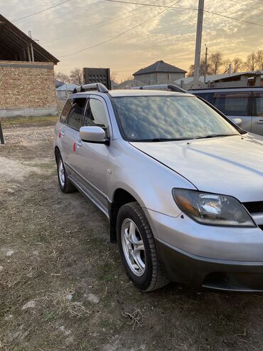 авто бостери: Mitsubishi Outlander: 2004 г., 2 л, Механика, Бензин, Кроссовер