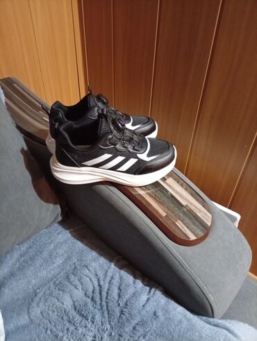 кольцо серебро 925 пробы цена бишкек: Кроссовкалар, 36, Adidas, Жаңы, түсү - Кара, Өзү алып кетүү