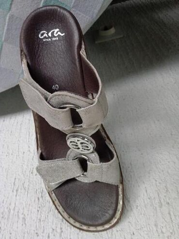 haljina ara: Ara kozne papuce broj 40, sivo metalik boje, kao nove