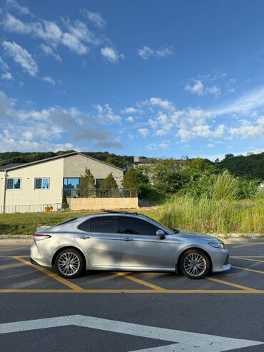 спринтер дубль кабина 2 7: Toyota Camry: 2019 г., 2.5 л, Автомат, Бензин, Седан