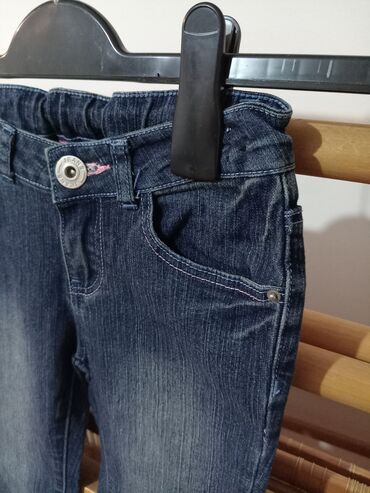 Farmerke: Farmerke za devojčicu od 6-7god, podesiv pojas, nogavice blago — 17