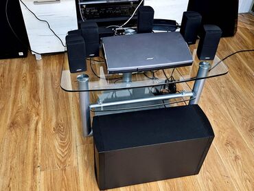 Zvučnici i stereo sistemi: Bose kućni bioskop 5.1 sistem Kompletan set za vrhunski surround zvuk — 1