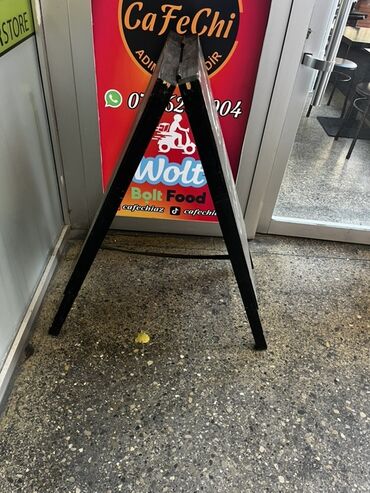 вешалка для брюк и рубашек напольная: Kafe üçün reklam lövhələri və dekor seti Paketdə: - Qatlana bilən