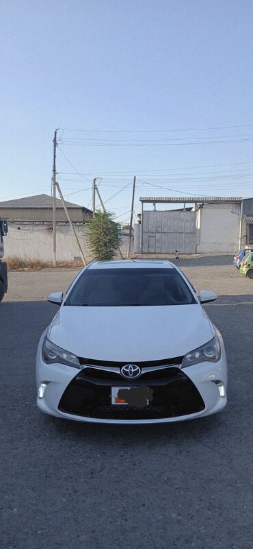 купить маленькую машину для женщины: Toyota Camry: 2015 г., 2.5 л, Автомат, Бензин, Седан