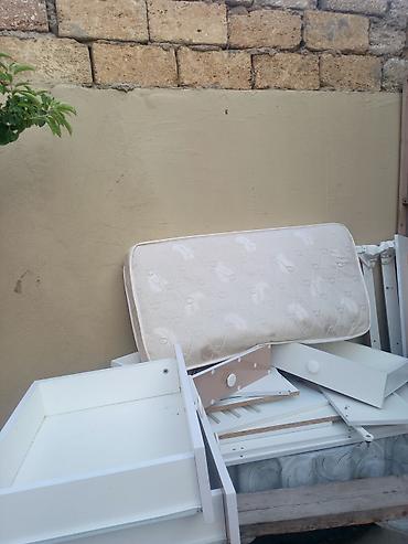 mebel satışı: Oğlan və qız üçün, İşlənmiş, Çarpayı, Bazasız, Matras ilə, Siyirməli — 4