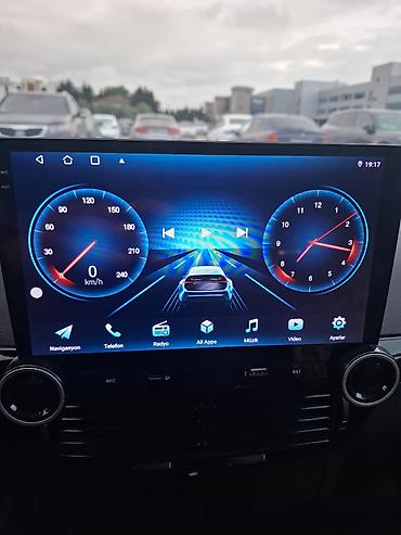 alfa monitor: Android monitor.opel astra h in ustundedi.alan adam gelib yoxlayib — 2