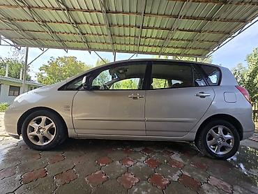 Toyota Corolla Verso: 2004 г., 1.8 л, Механика, Бензин, Хэтчбэк — 5