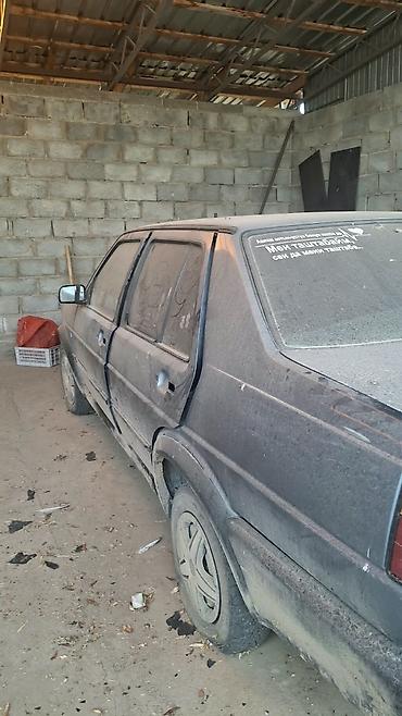 Продажа авто: Volkswagen Jetta: 1991 г., Седан — 3