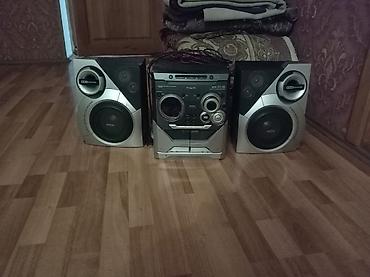 iohone 14 pro: Philips mini audio sistem – 3 hissədən ibarət: mərkəzi blok + 2 — 1