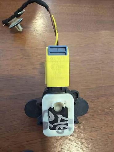 pojas za auto: SENZOR UDARA ZA AUDI A6, A6 ALLROAD, S6 - 4F0955557B | Senzor udara/ — 4