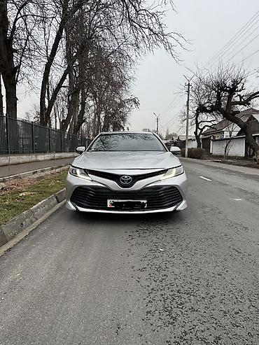 Toyota: Toyota Camry: 2018 г., 2.5 л, Вариатор, Гибрид, Седан — 3