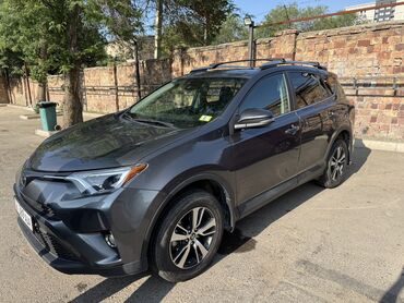 Toyota: Toyota RAV4: 2018 г., 2.5 л, Автомат, Бензин, Кроссовер