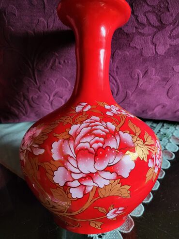 Ostali kućni dekor: Vaza nova iz 40,50ih. jing dezen kineski porcelan zar crvene na lalafo.rs — 12 Ostali kućni dekor: Vaza nova iz 40,50ih. jing dezen kineski porcelan zar crvene — 12