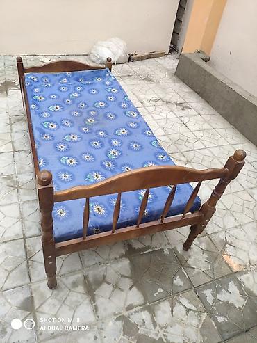 tek kravat: Taxta tək nəfərlik çarpayı - Material: möhkəm ağac karkas - Ölçü: tək — 1