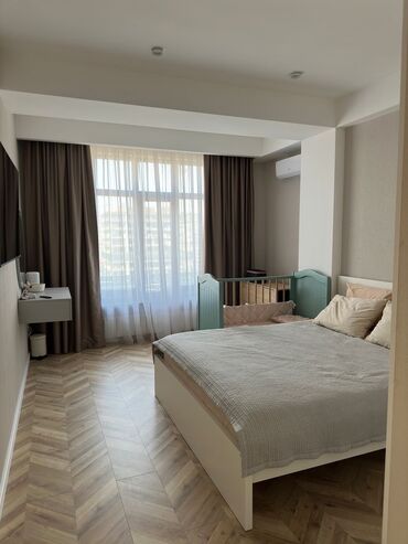 Продажа квартир: 3 комнаты, 80 м², Элитка, 12 этаж, Дизайнерский ремонт