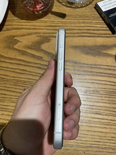 apple ipad pro: IPhone 17 Pro, Gümüşü, Simsiz şarj, Face ID — 2