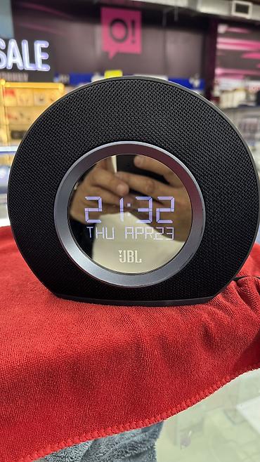 pokox3 pro: JBL- FM радио с ночником и usb . aux б/у в хорошем состоянии — 1