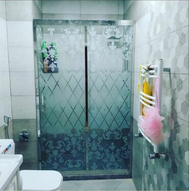 Duş kabinaları, arakəsmələr: Yeni Arakəsmə, Pulsuz çatdırılma — 13