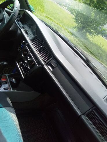 Mercedes-Benz: Mercedes-Benz 190: 2 l. | 1985 έ. Λιμουζίνα — 9