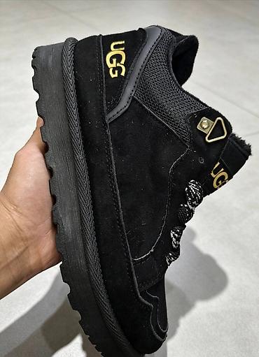 batajnica patike: UGG patike kolekcija od 36 do 41 za samo za 3100 din
pb — 1