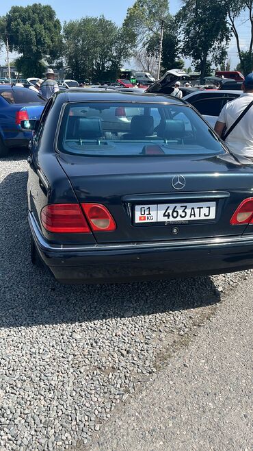 панель на спринтер: Mercedes-Benz : 1995 г., 3.2 л, Автоматические, Бензин, Седан