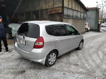 Honda: Honda Fit: 2003 г., 1.3 л, Автомат, Бензин, Хэтчбэк