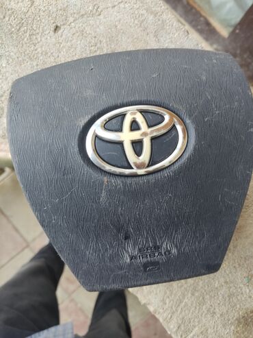 Digər sükan detalları: Toyota PRİUS, 2012 il, İşlənmiş