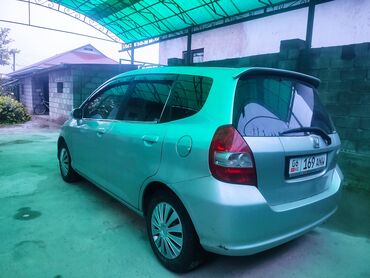 авто ист: Honda Fit: 2003 г., 1.3 л, Вариатор, Бензин, Хэтчбэк