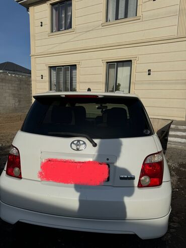 таета джип: Toyota ist: 2004 г., 1.5 л, Автомат, Бензин, Хэтчбэк