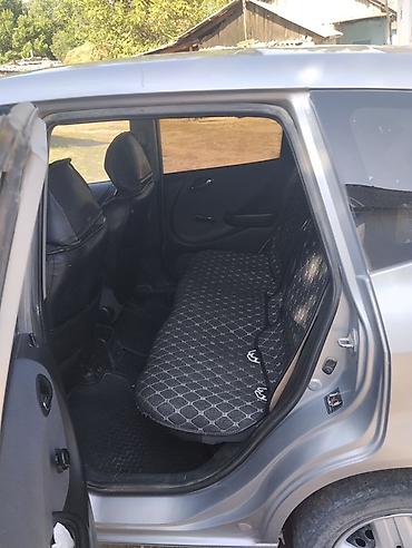 Продажа авто: Honda Jazz: 2004 г., 1.4 л, Механика, Бензин, Хэтчбэк — 7