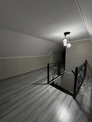 Продажа коттеджей и домов: 6 комнат и более, 190 м², 5 соток, Бишкек, Собственник — 19
