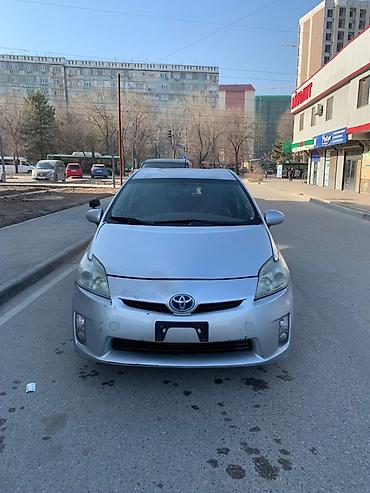 Toyota: Toyota Prius: 2011 г., 1.8 л, Вариатор, Гибрид, Хэтчбэк — 5