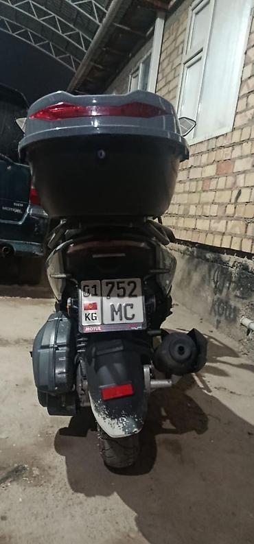 t max: Макси-скутер Yamaha, 200 куб. см, Бензин, Б/у — 4