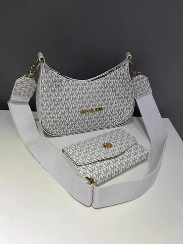 Torbe: ✅Torbe replike - Više modela: kompaktnа crossbody torba sa prednjim — 18