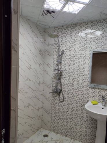 Uzunmüddətli kirayə mənzillər: Nərimanov rayonu,Kitayski restoranla üzbəüz,5 mərtəbəli binanın 5-ci — 8