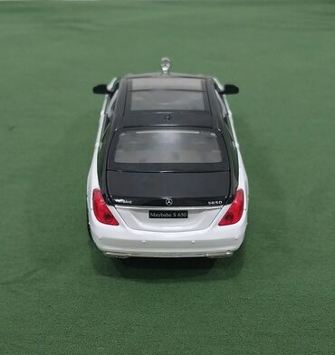 Oyuncaqlar: Mersedes Benz Maybach S650 modeli maşın satılır. Təzədir. Materialı -da lalafo.az — 21 Oyuncaqlar: Mersedes Benz Maybach S650 modeli maşın satılır. Təzədir. Materialı — 21