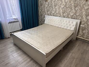 Кровати: Двуспальная кровать, Б/у, С матрасом, длина - 200 см — 2