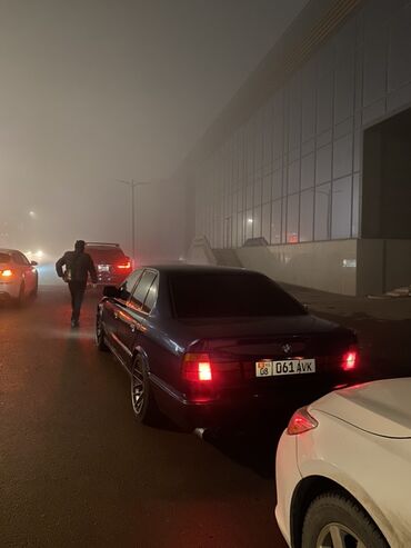 BMW: BMW 5 series: 1990 г., 3.2 л, Механика, Бензин, Седан — 11