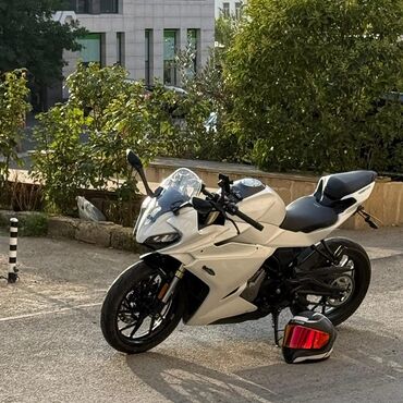 - Sr 250, 250 sm3, 2024 il, 11000 km