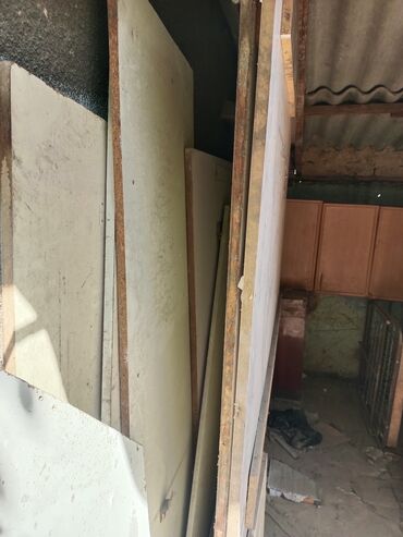 бу эмеректер: Ламинированное ДСП в отличном состоянии примерно 30 КВ/м и старые