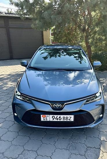 mini kuper: Toyota Corolla: 2019 г., 1.8 л, Вариатор, Гибрид, Седан — 1