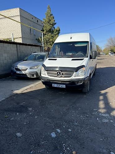 Легкий грузовой транспорт: Легкий грузовик, Mercedes-Benz — 11