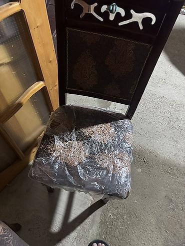 mebel alan usta: Məhsul: Yumşaq oturacaqlı taxta stul dəsti Təsvir: - Klassik — 3