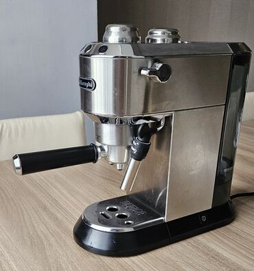 Elektrik çaydanları: Qəhvə maşını Delonghi, Borulu, Su qabı ilə, İşlənmiş