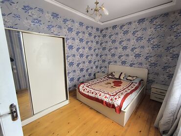 Uzunmüddətli kirayə mənzillər: Mənzil Mingəçevir şəhərində, Kür sahilində 6 mərtəbəli binanın 4 cü — 5