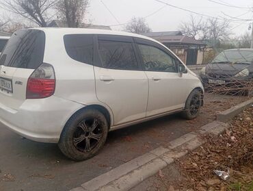 Honda: Honda Fit: 2003 г., 1.3 л, Вариатор, Бензин, Хэтчбэк